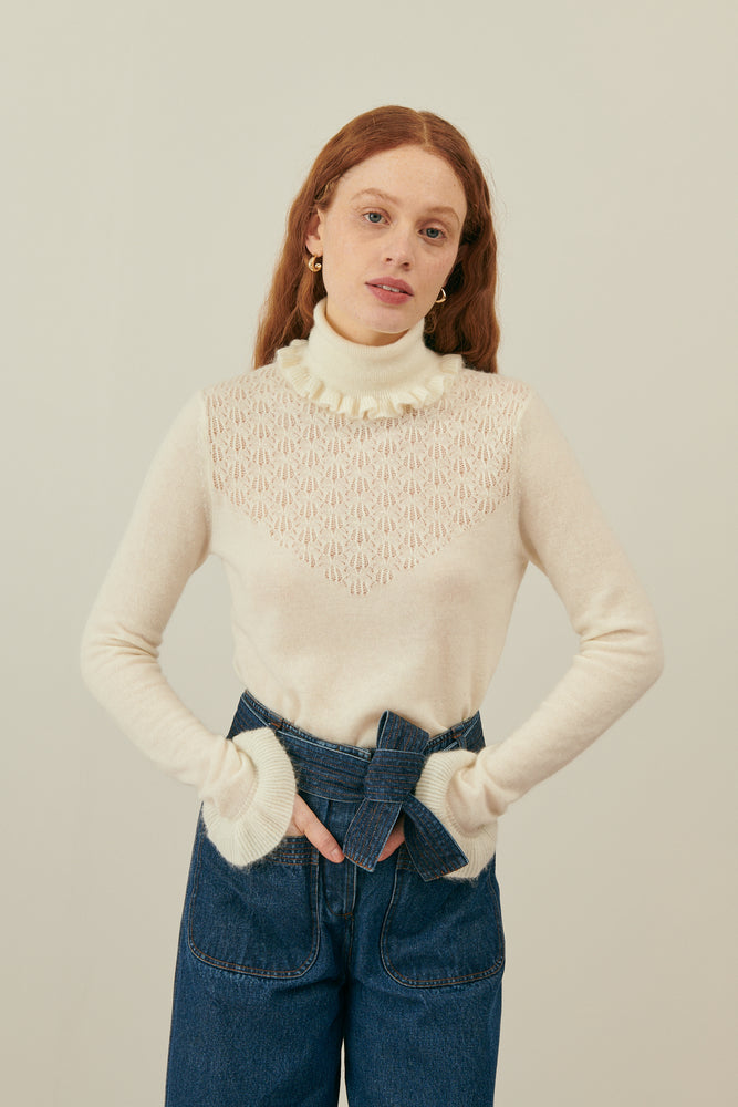 Saresta Sweater- Cream