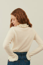 Saresta Sweater- Cream