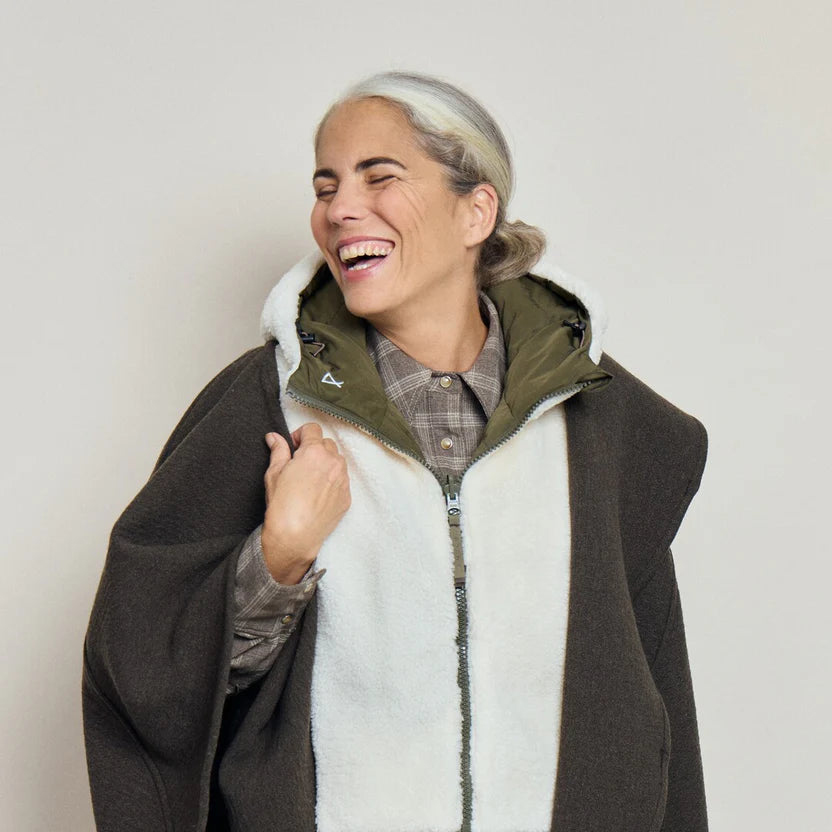 Fudoon Pull-on hood in Khaki and Ecru Shearling Effect