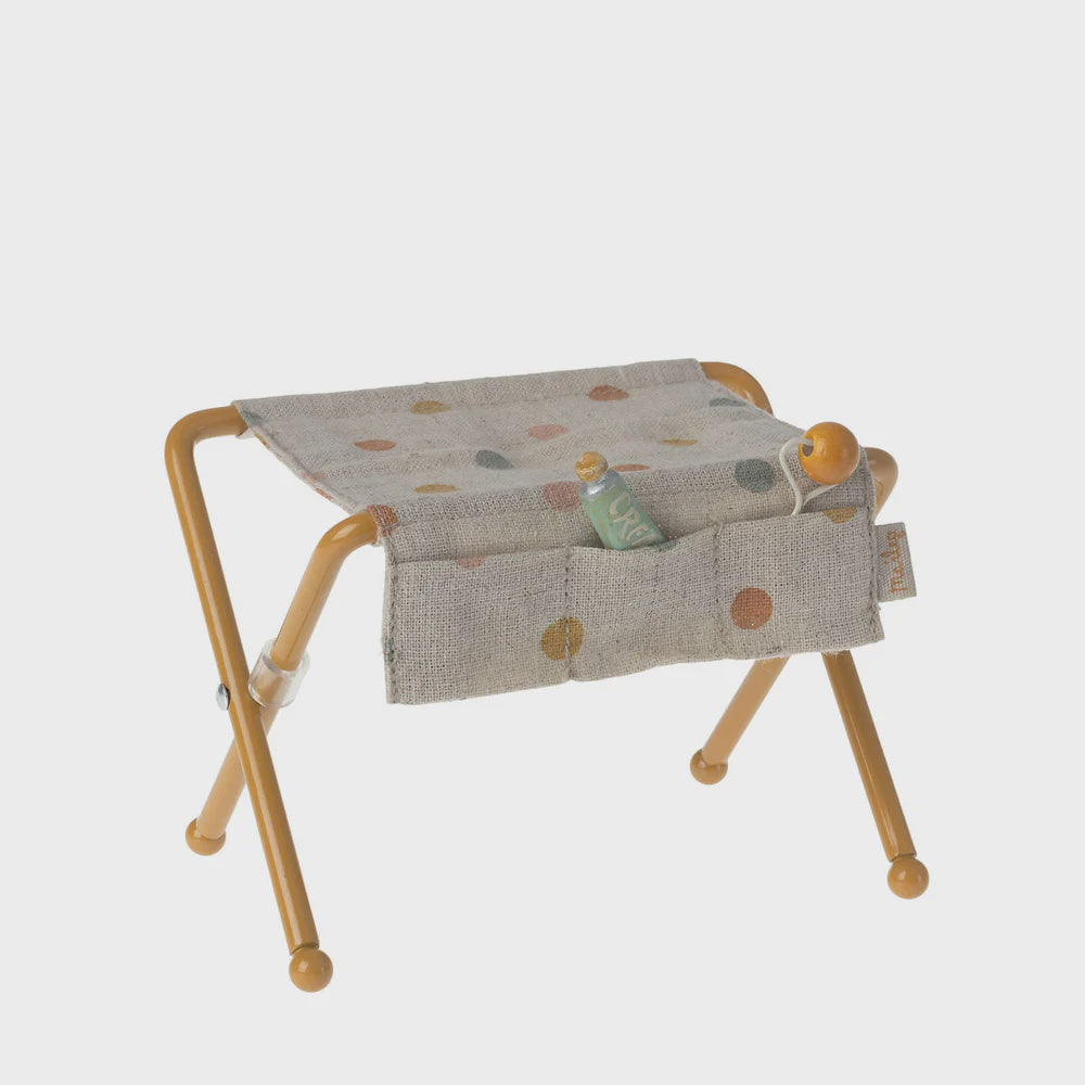 Nursery Table Baby Mouse