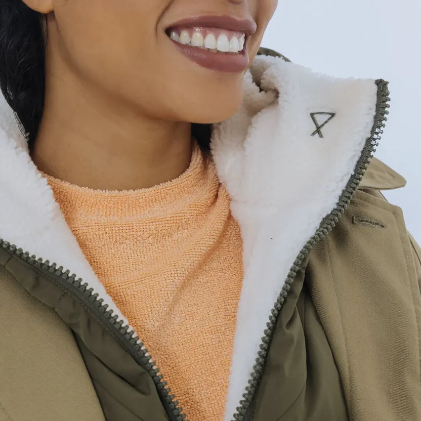 Fudoon Pull-on hood in Khaki and Ecru Shearling Effect