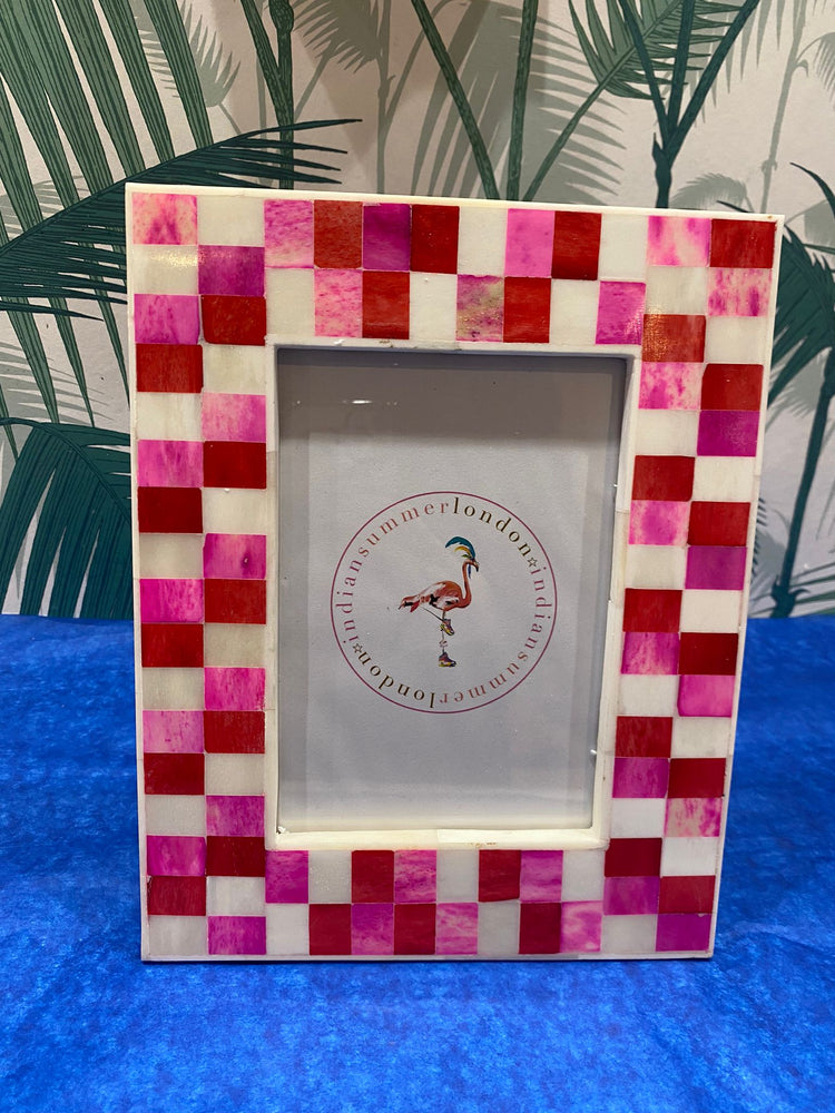 Checkered Pink & Red Frame